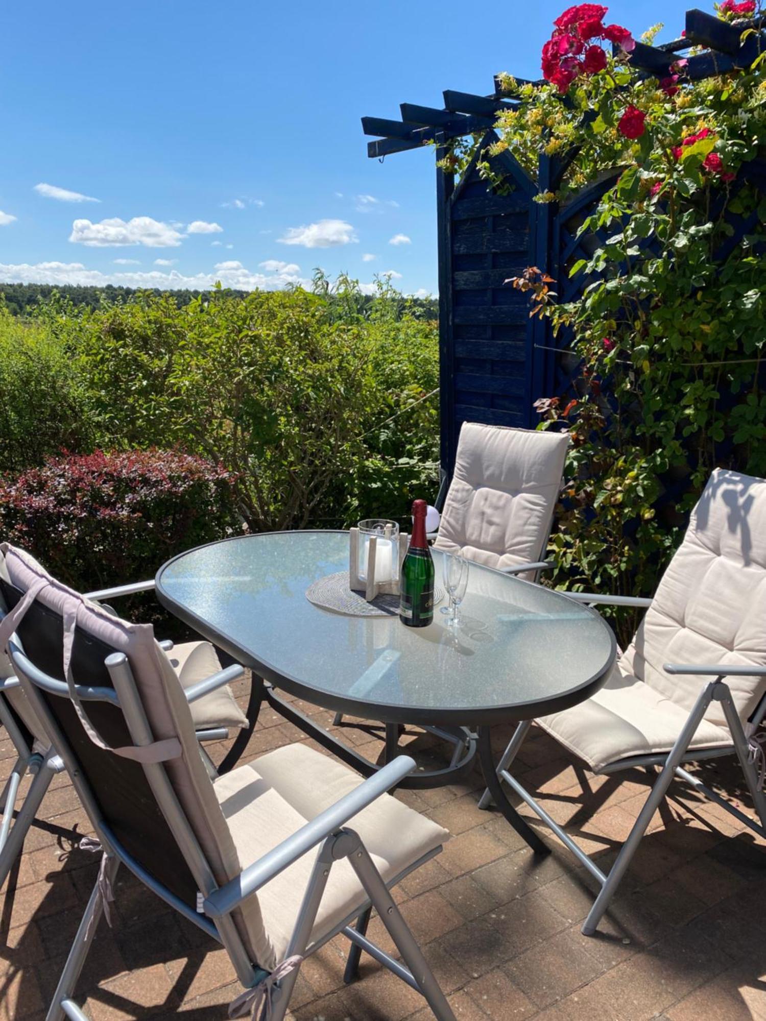 Schoenes Appartment Mit Fernblick Glowe Buitenkant foto